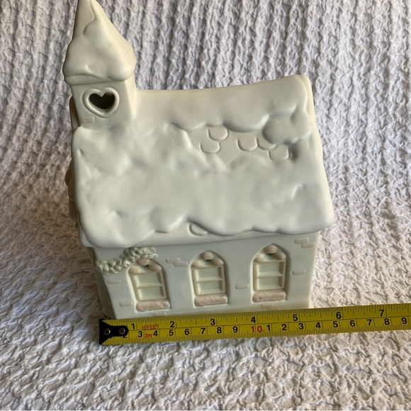 Vintage Enesco Precious Moments Sugar Town Chapel light up house - Picture 5 of 10